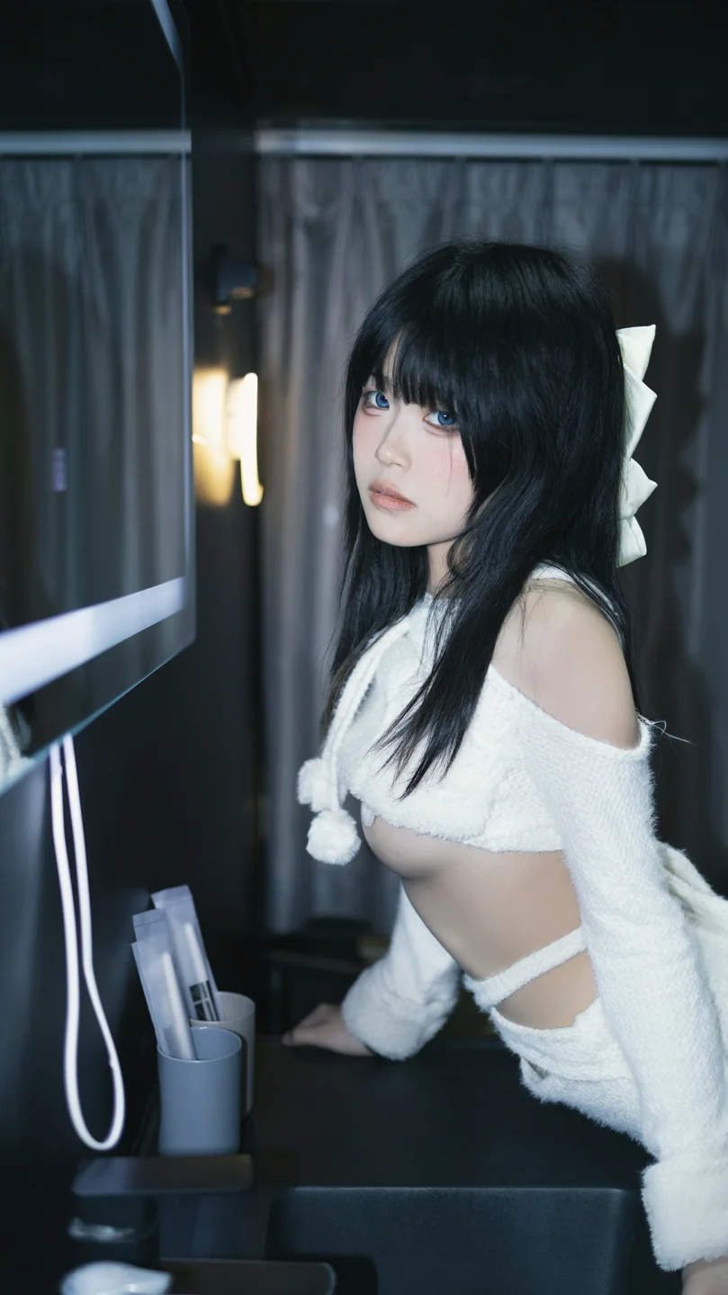 渡久山 - No.003 白色毛茸茸 [46P-274MB] tg@simisebaisi 【丝足阁】025.webp